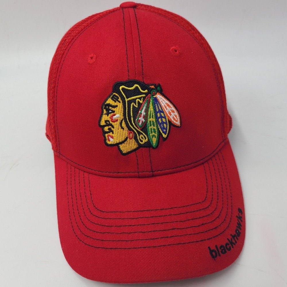Chicago Blackhawks Hat (Seems L-XL) New‎ Era 39Thirty Flex Fitted Mesh Red NHL